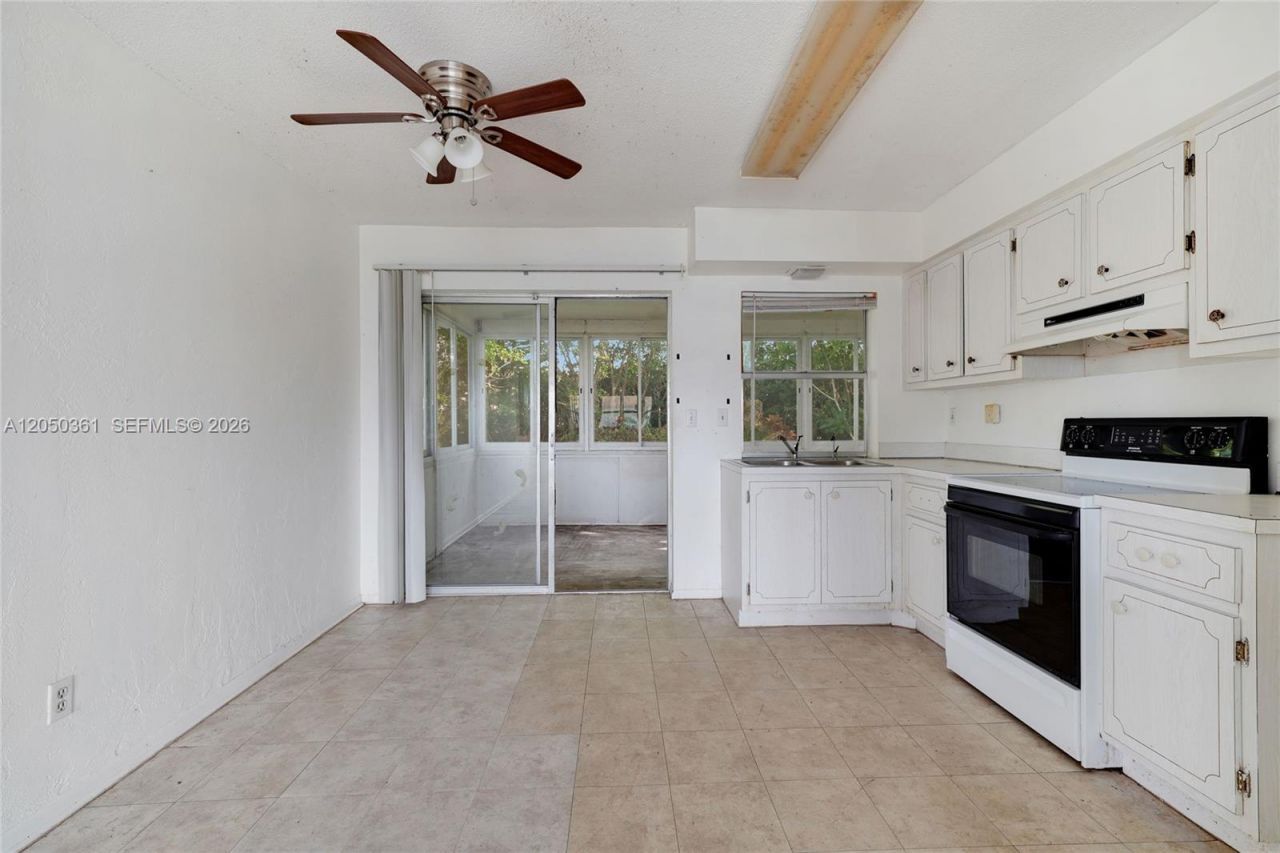 9800 NW 70th Ct , Tamarac, FL 33321 Photo