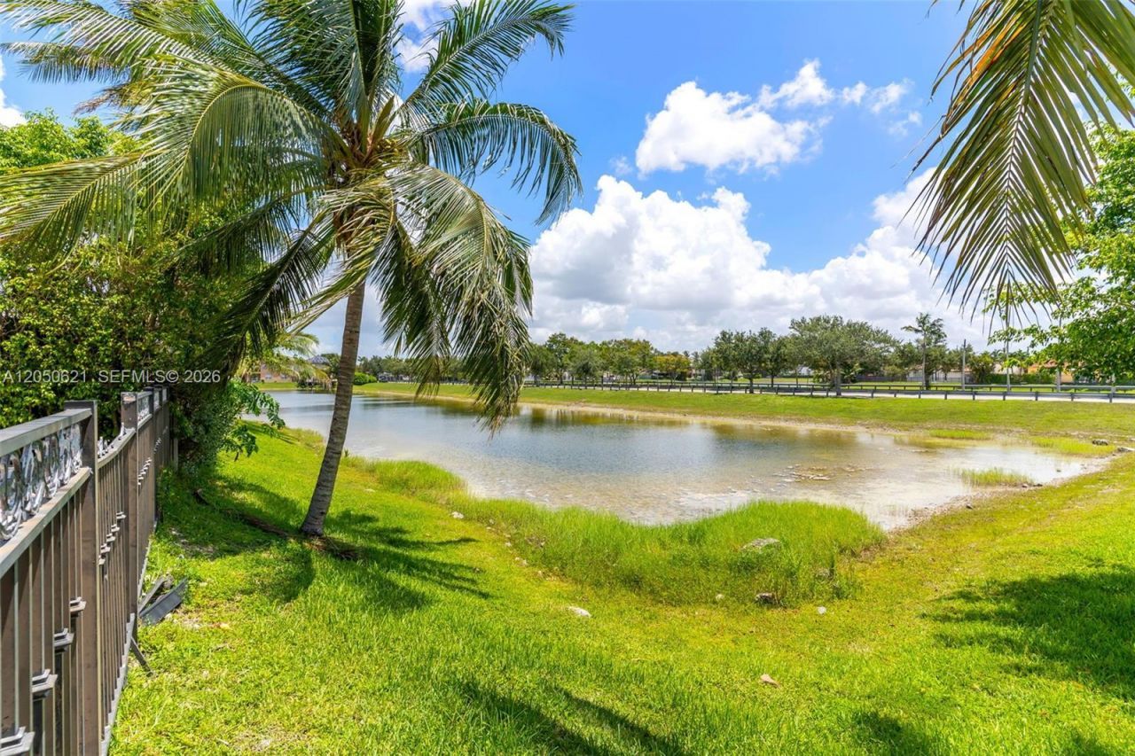 1331 SW 153rd Path , Miami, FL 33194 Photo