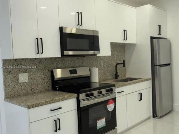 2480 NW 87th Ter , Miami, FL 33147