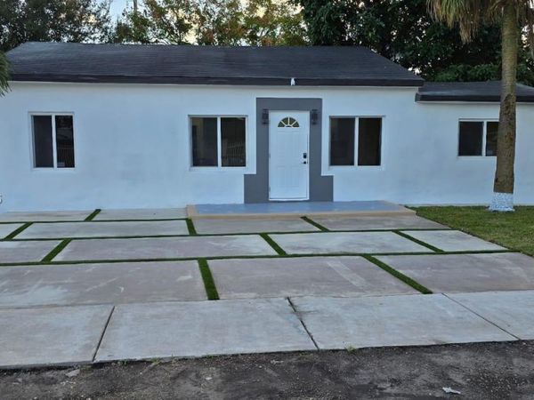 2480 NW 87th Ter , Miami, FL 33147