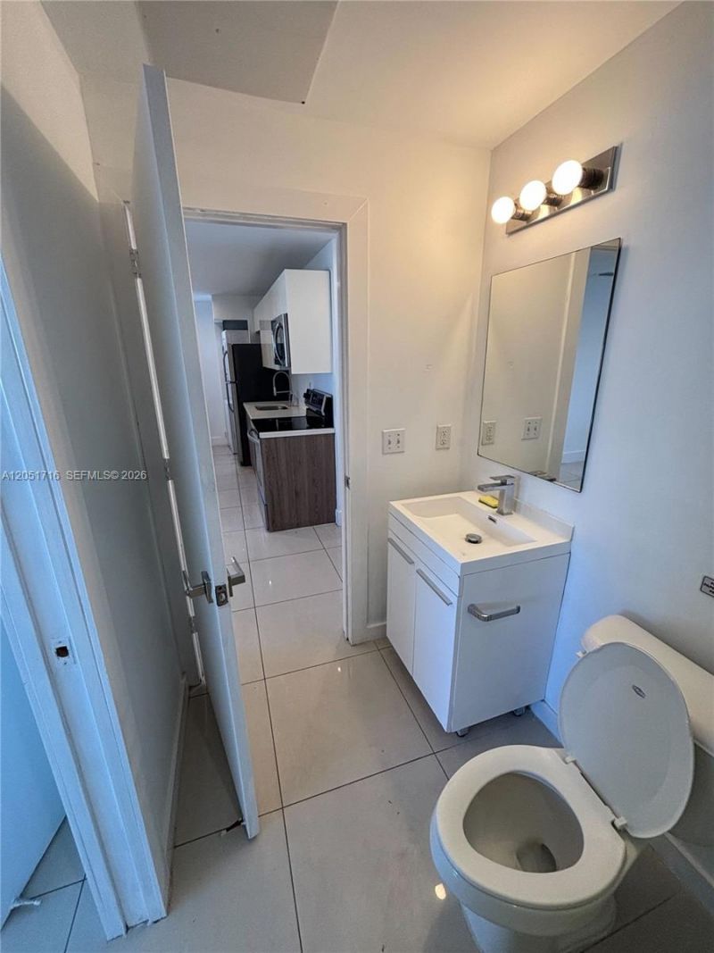821 SW 18th Ave, Unit 206, Miami, FL 33135 Photo