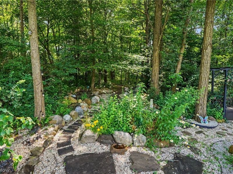 952 Ravenna Road, Kent, OH 44240 Photo 24