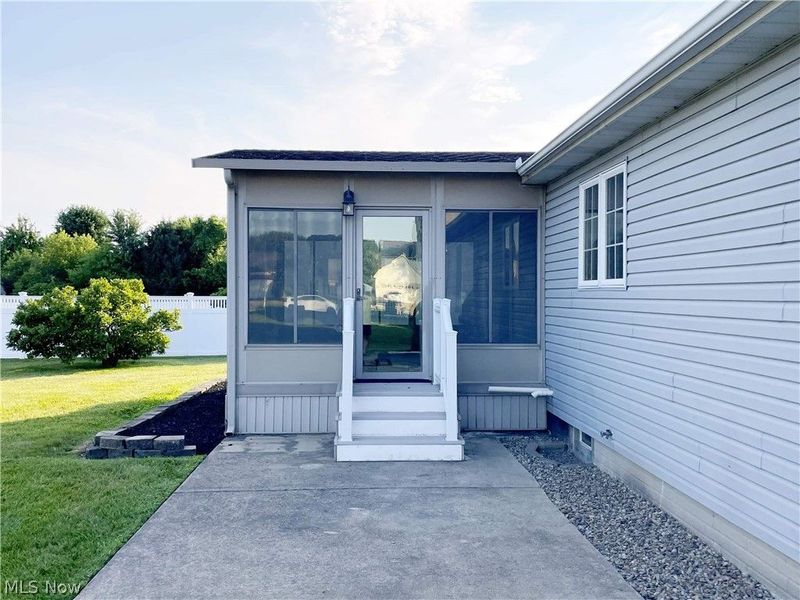 34877 Clear Creek Drive, North Ridgeville, OH 44039 Photo 6