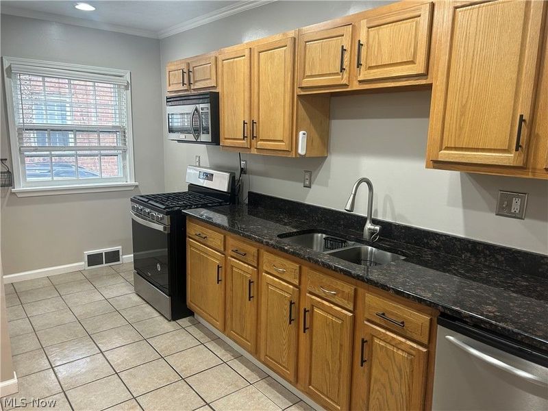 3718 Latimore Road, Shaker Heights, OH 44122 Photo 15