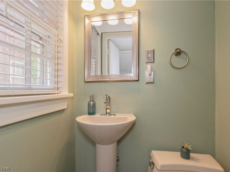 3718 Latimore Road, Shaker Heights, OH 44122 Photo 21