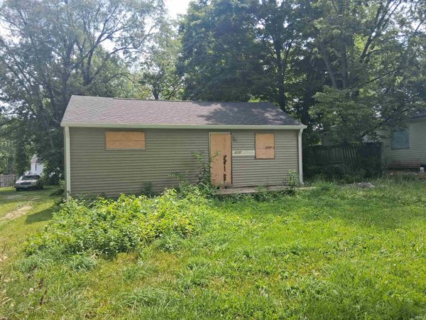 2318 N Wolfe Street, Muncie, IN 47303