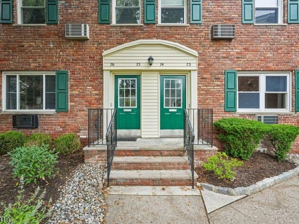79 Roseland Ave, Caldwell, NJ 07006