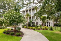 1801 Lady Jordan Lane photo 4