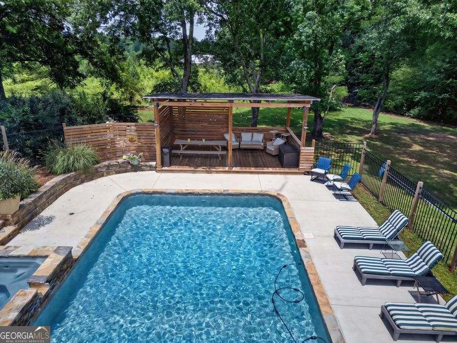 Property Image 37
