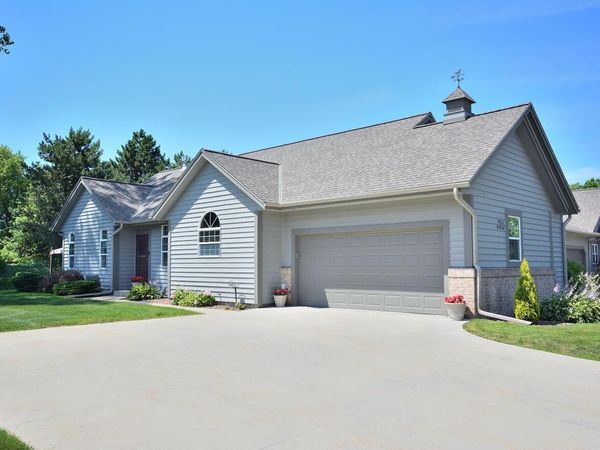 W232N3011 Emerald LANE, Unit A, Pewaukee, WI 53072