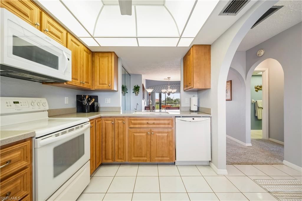 3714 SE 12th Ave , Unit 204, Cape Coral, FL 33904 Photo
