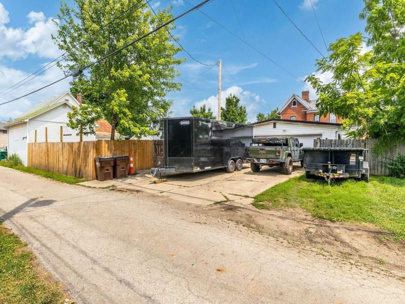 311 E Main Street, Circleville, OH 43113 Photo 8