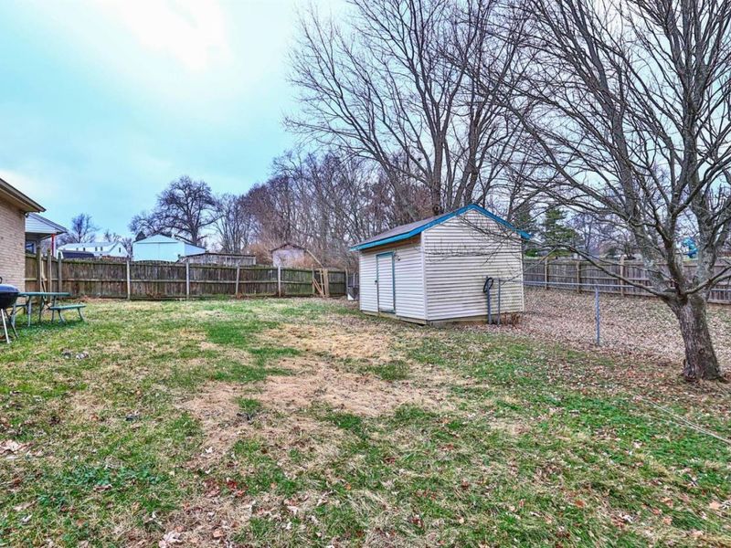11835 Wincanton Drive, Colerain Township, OH 45231 Photo 10