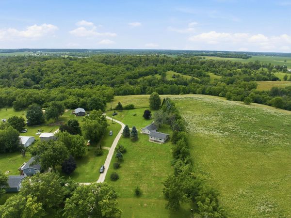1958 Quiet Lane, Marion, IA 52302