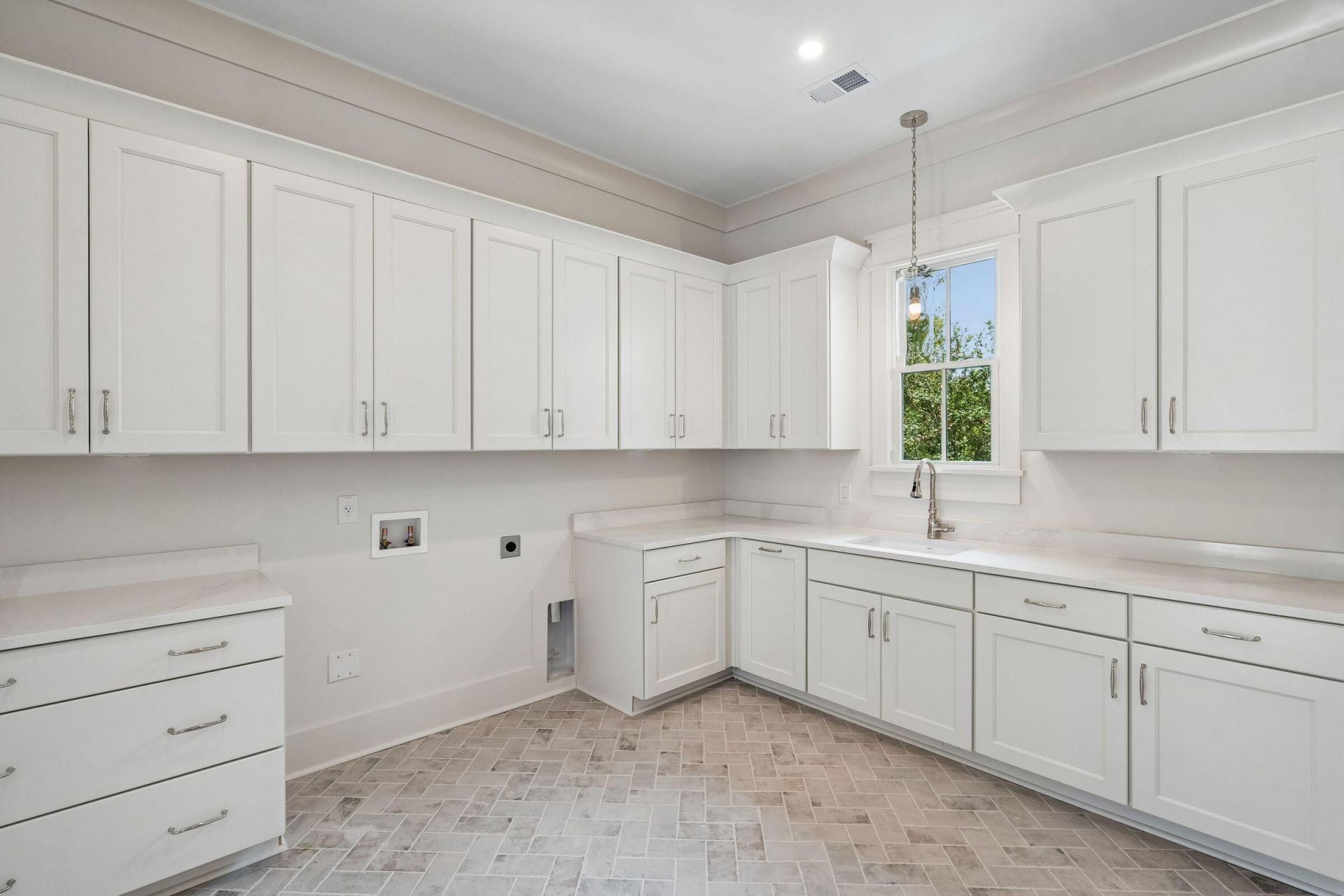 2862 Maritime Drive Photo 32