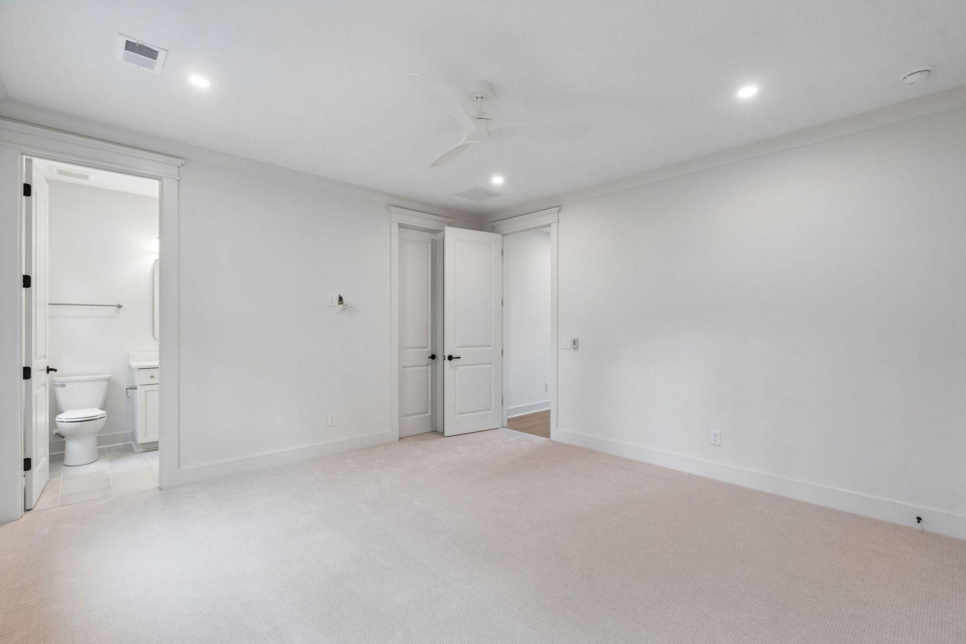 2862 Maritime Drive Photo 35