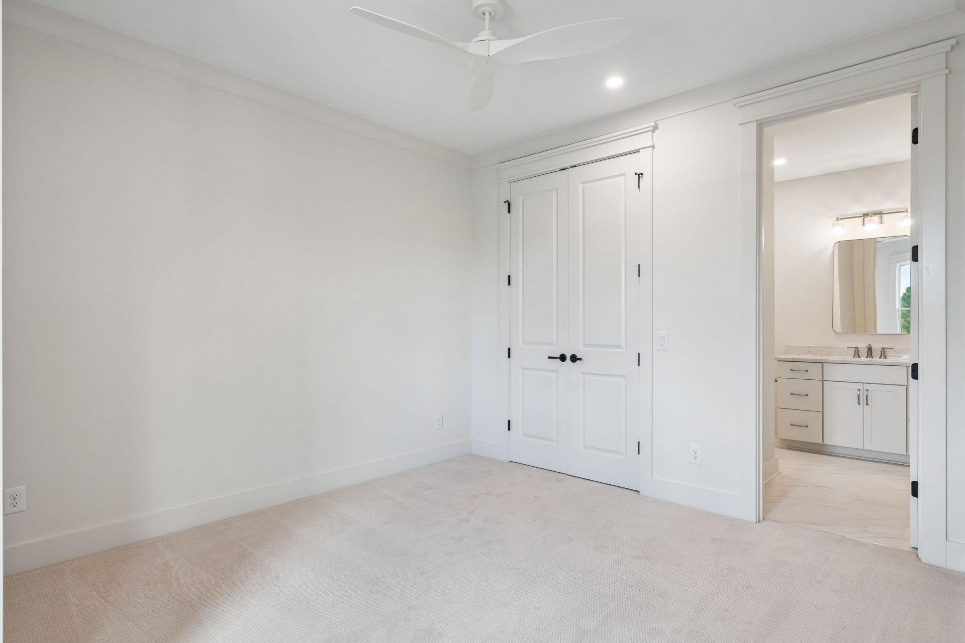 2862 Maritime Drive Photo 45
