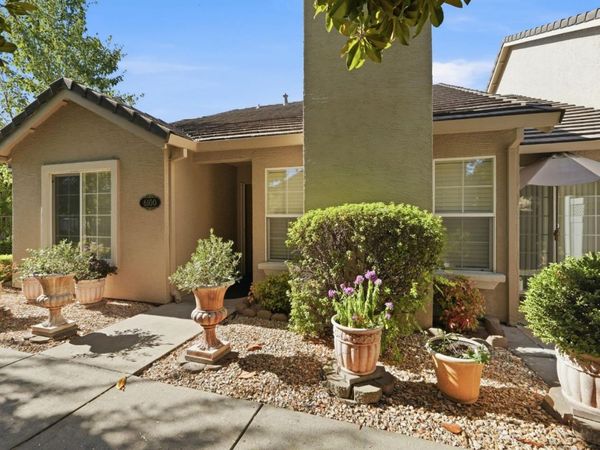 6100 Marlee Cir, Rocklin, CA 95677