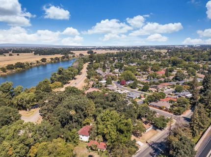 5720 Riverside Blvd, Sacramento, CA 95822 Photo