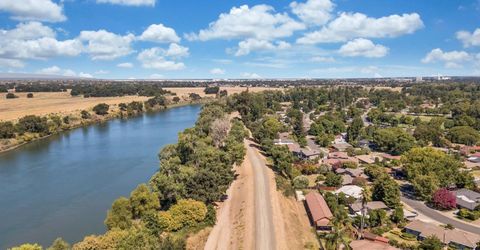 5720 Riverside Blvd, Sacramento, CA 95822 Photo