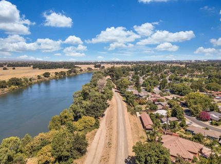 5720 Riverside Blvd, Sacramento, CA 95822 Photo