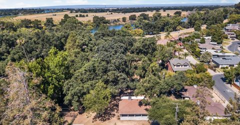 5720 Riverside Blvd, Sacramento, CA 95822 Photo