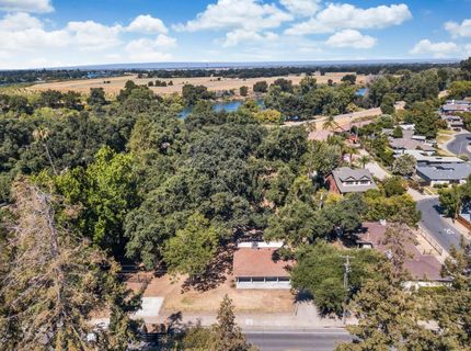5720 Riverside Blvd, Sacramento, CA 95822 Photo