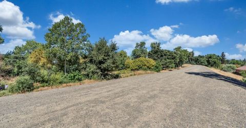 5720 Riverside Blvd, Sacramento, CA 95822 Photo