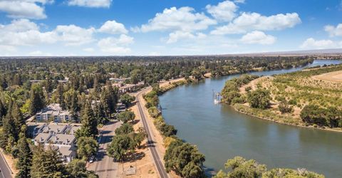 5720 Riverside Blvd, Sacramento, CA 95822 Photo