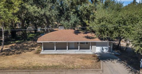 5720 Riverside Blvd, Sacramento, CA 95822 Photo