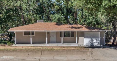 5720 Riverside Blvd, Sacramento, CA 95822 Photo