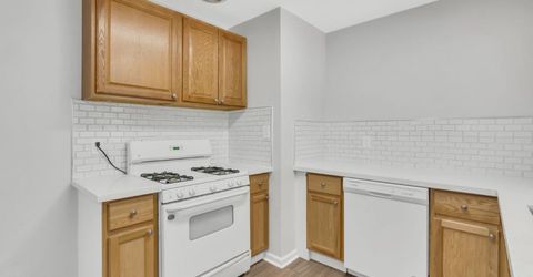 5720 Riverside Blvd, Sacramento, CA 95822 Photo
