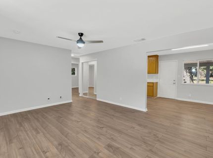 5720 Riverside Blvd, Sacramento, CA 95822 Photo