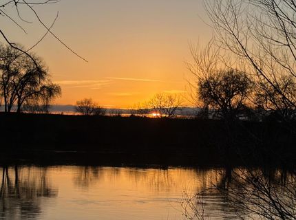 5720 Riverside Blvd, Sacramento, CA 95822 Photo
