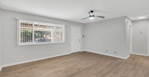 5720 Riverside Blvd, Sacramento, CA 95822 Photo