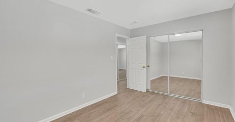 5720 Riverside Blvd, Sacramento, CA 95822 Photo