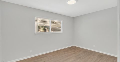 5720 Riverside Blvd, Sacramento, CA 95822 Photo