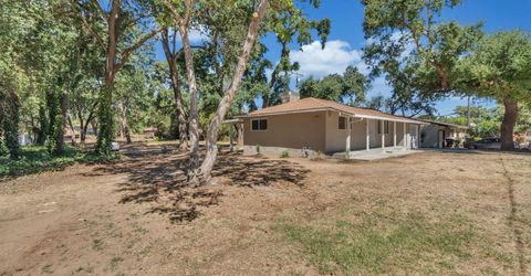 5720 Riverside Blvd, Sacramento, CA 95822 Photo
