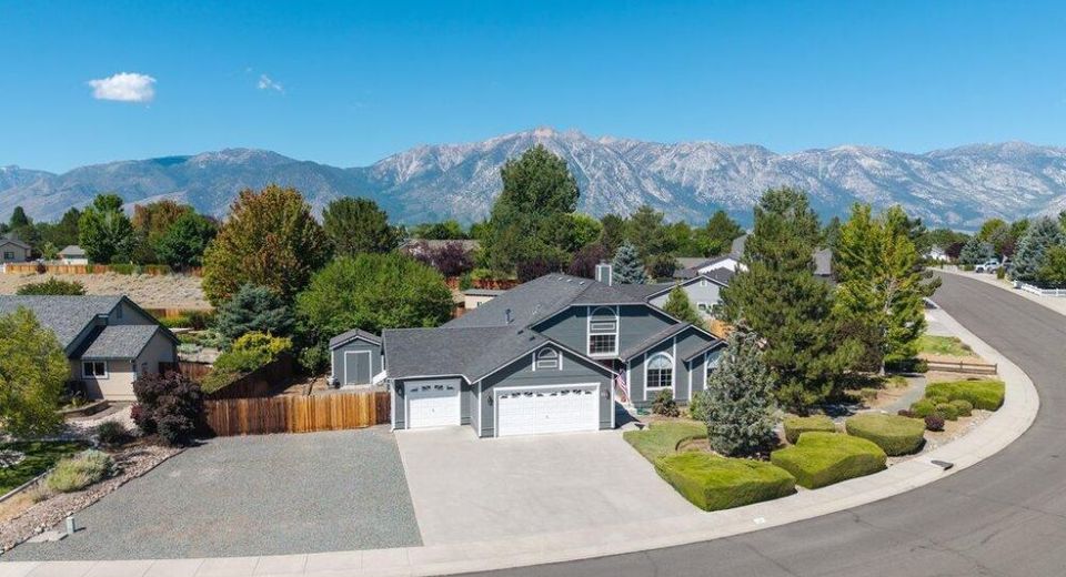 736 Mammoth Way, Gardnerville, NV 89460 Photo