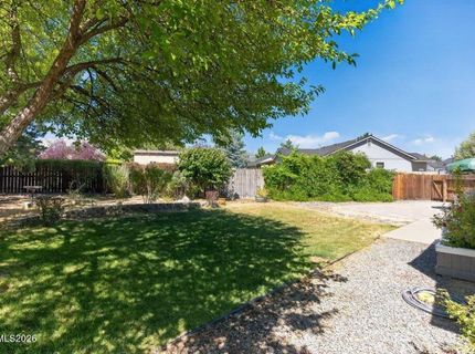 736 Mammoth Way, Gardnerville, NV 89460 Photo