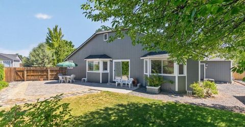 736 Mammoth Way, Gardnerville, NV 89460 Photo