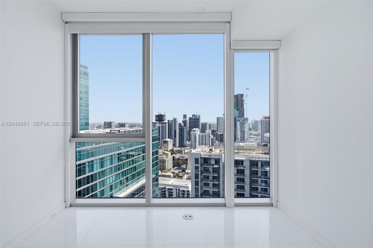 300 Biscayne Boulevard Way, Unit 4808W, Miami, FL 33131 Photo