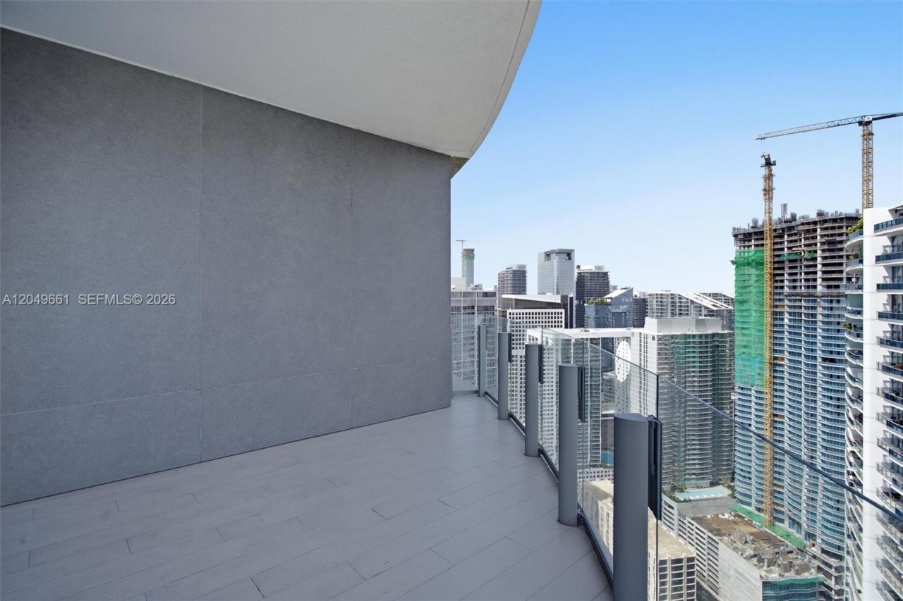 300 Biscayne Boulevard Way, Unit 4808W, Miami, FL 33131 Photo