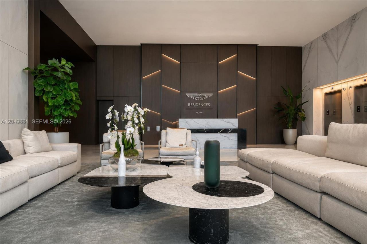 300 Biscayne Boulevard Way, Unit 4808W, Miami, FL 33131 Photo
