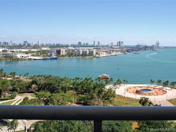 50 Biscayne Blvd , Unit 2810, Miami, FL 33132