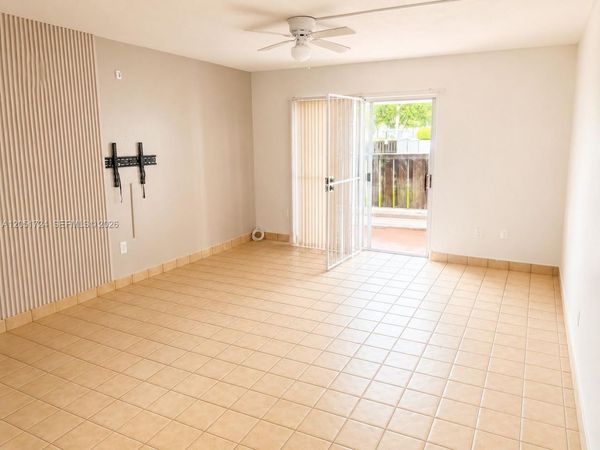 Unit K13, Miami, FL 33176