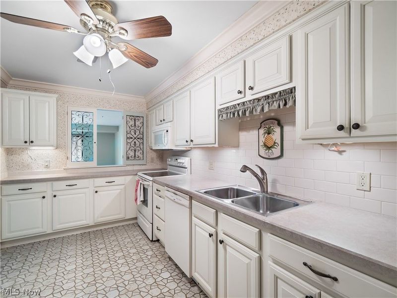22555 Center Ridge Road, Unit 202, Rocky River, OH 44116 Photo 17