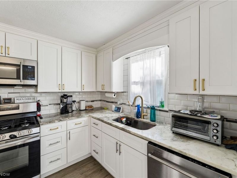6711 Norwalk Road, Medina, OH 44256 Photo 11