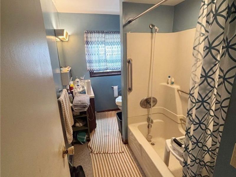 2425 40th Street NE, Canton, OH 44705 Photo 17