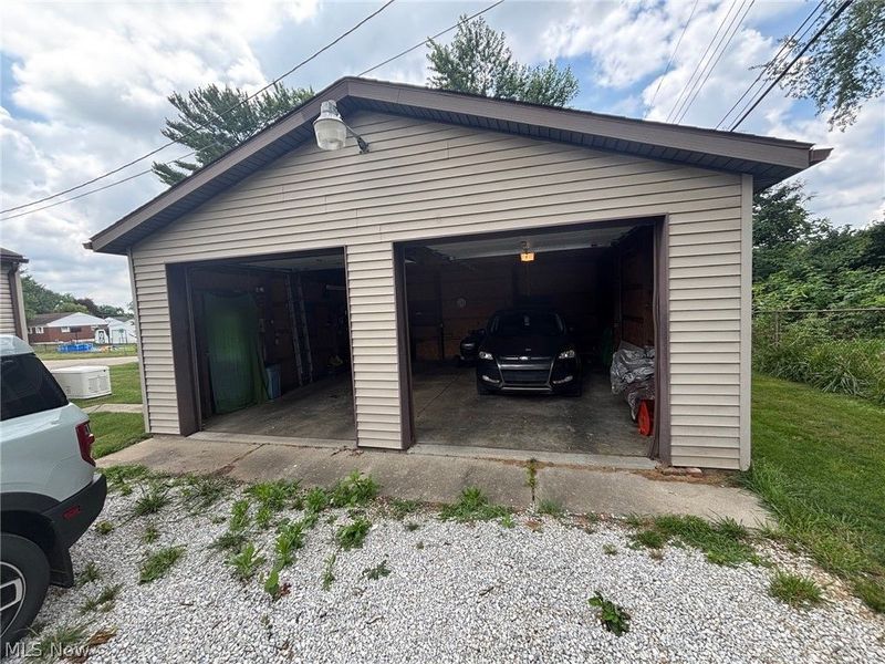 2425 40th Street NE, Canton, OH 44705 Photo 7